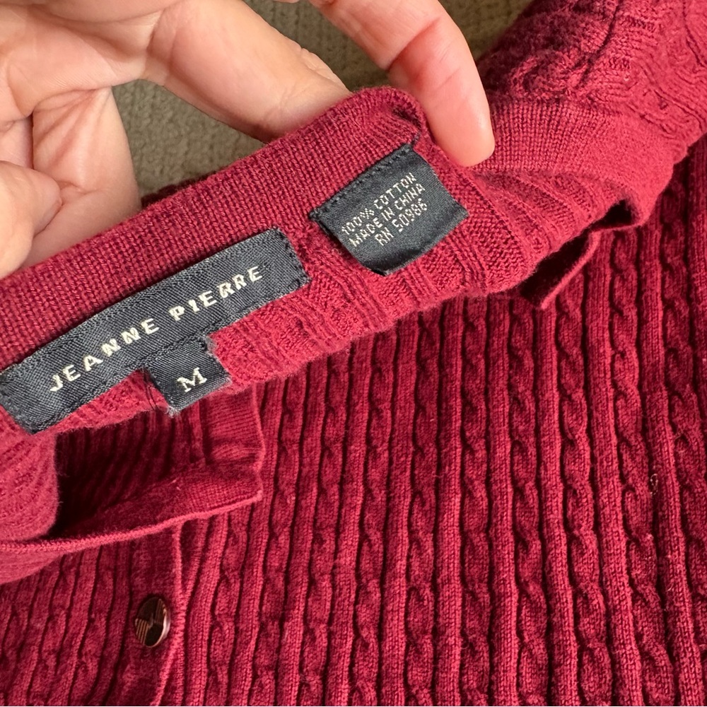 Vintage JEANNE PIERRE Deep Burgundy Maroon Red Cable Knit Button Cotton Cardigan - Picture 3 of 6